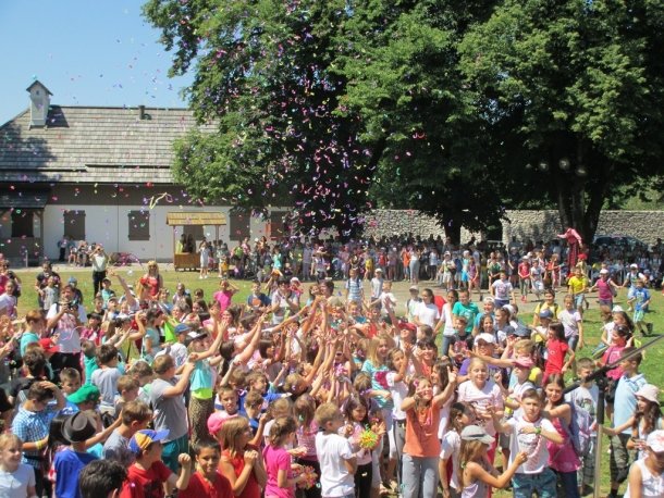 Počeo deseti Ogulinski festival bajke!