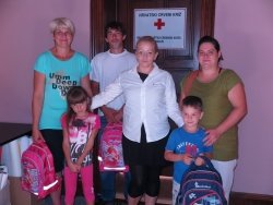 Caritas Banija, Županija i GDCK donirali troje prvašića