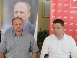 Predsjednik SDP-a Davor Bernardić, dolaskom u Ogulin podržao Dalibora Domitrovića