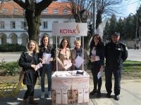 Ženska grupa Karlovac „Korak“  održala javnu akciju u Ogulinu